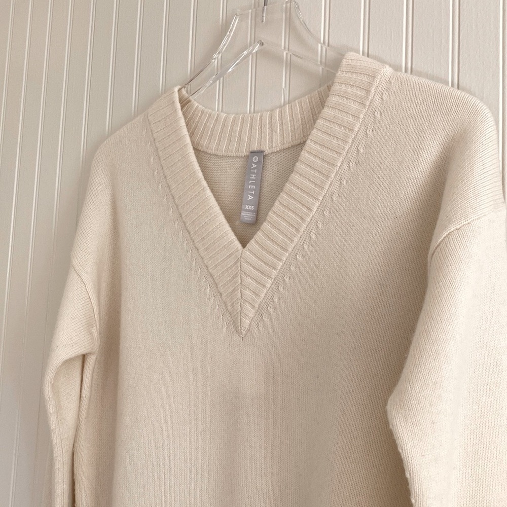 Athleta Wool Cashmere V-Neck Tunic NWT Cream Beige
